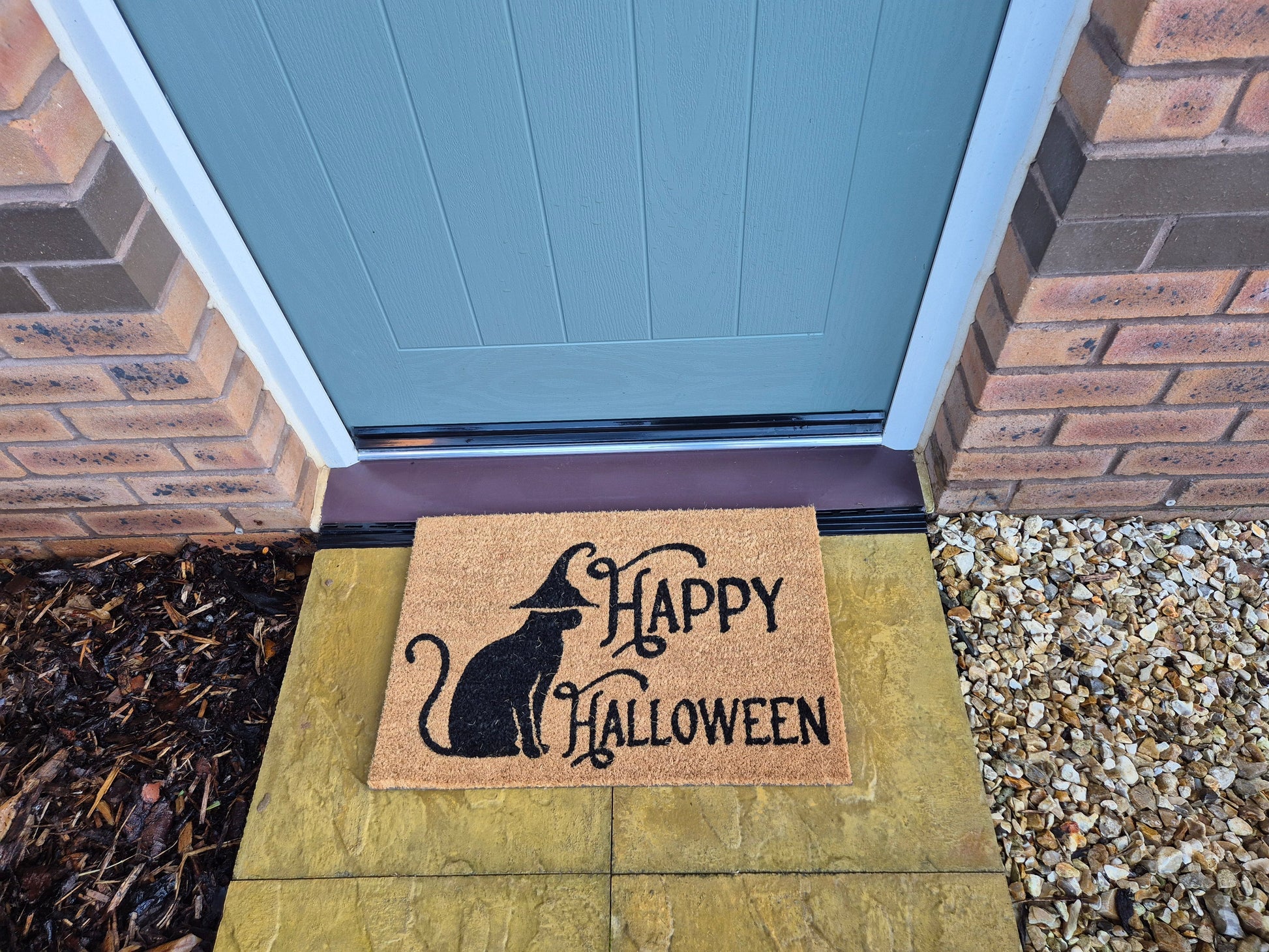 Hellbraunes Doormat 60x40 cm: „Happy Halloween“ und schwarze Katze