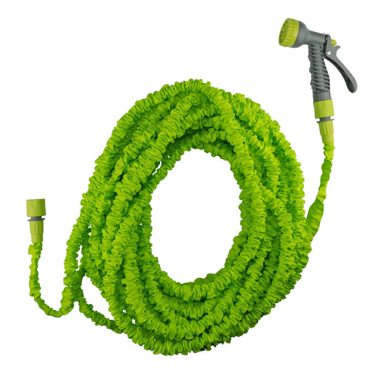 Green expanding dog shower hose with cold-water spray nozzle, 5–15 m reach
