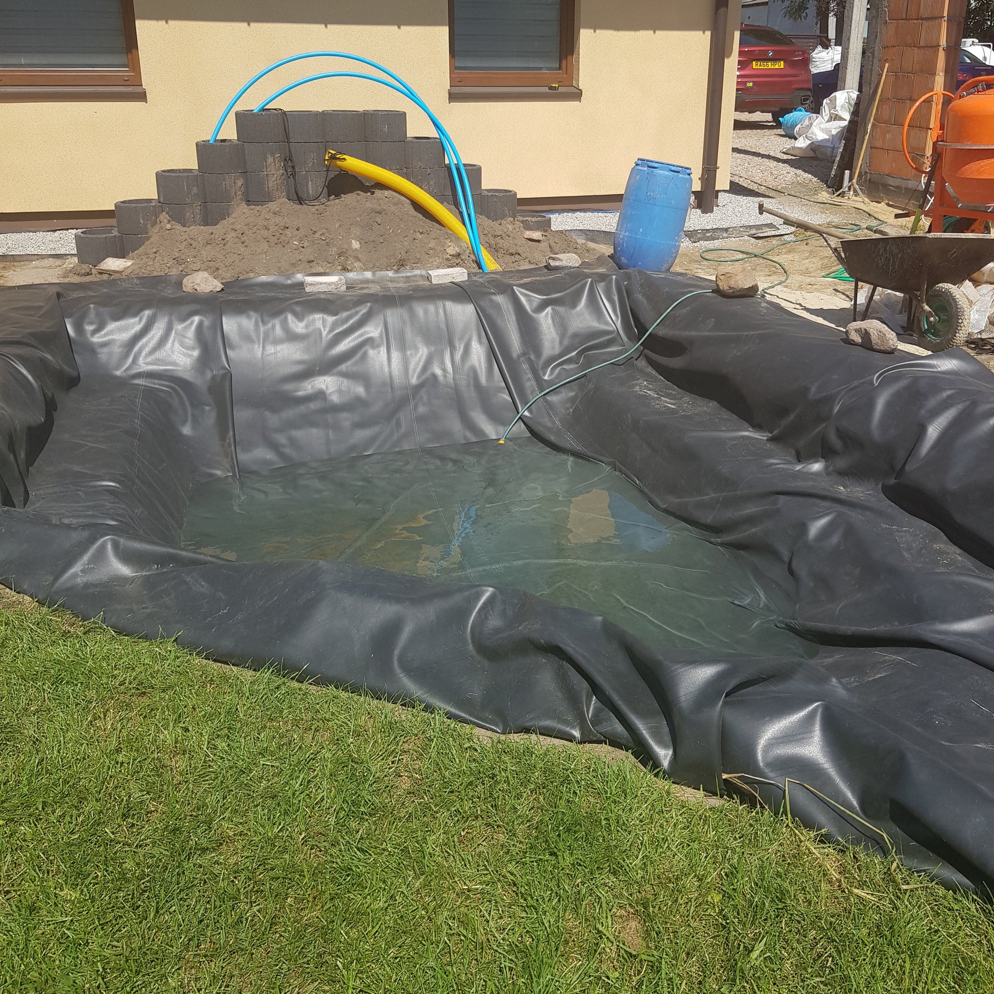 EPDM-Pondliner 900 gsm mit Unterlage, schwarzes Linerblatt im Teich