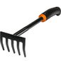 Garden rake with 5 tines, black handle and orange grip collar