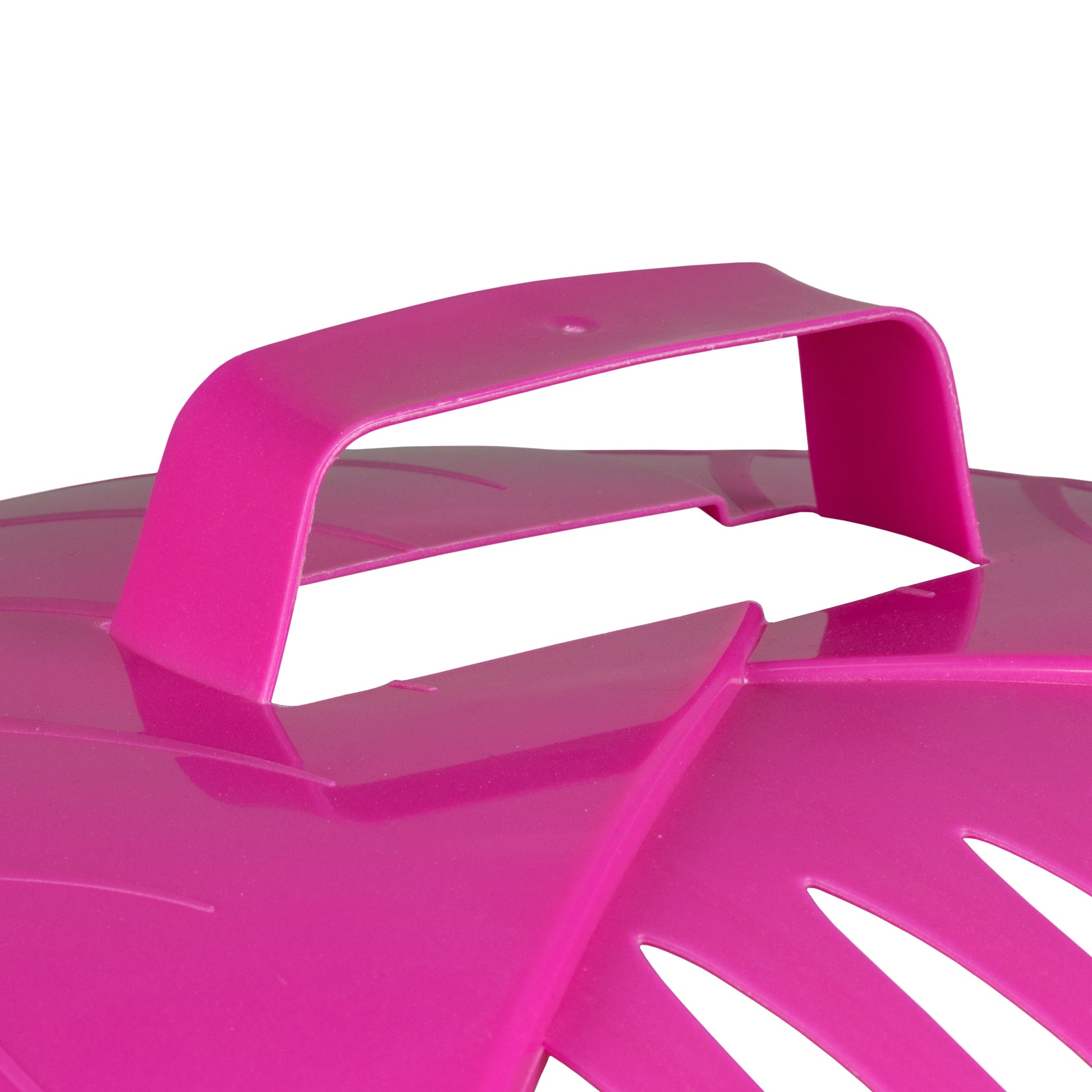 Pink leaf grab garden scoop close-up of handle and front rake teeth