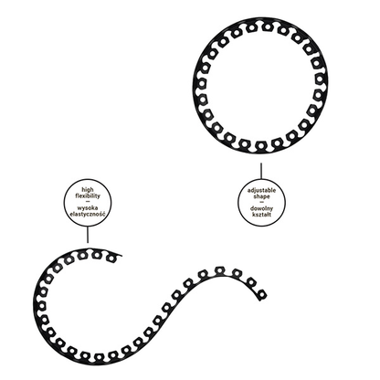 Black flexible lawn border strip set with adjustable shape