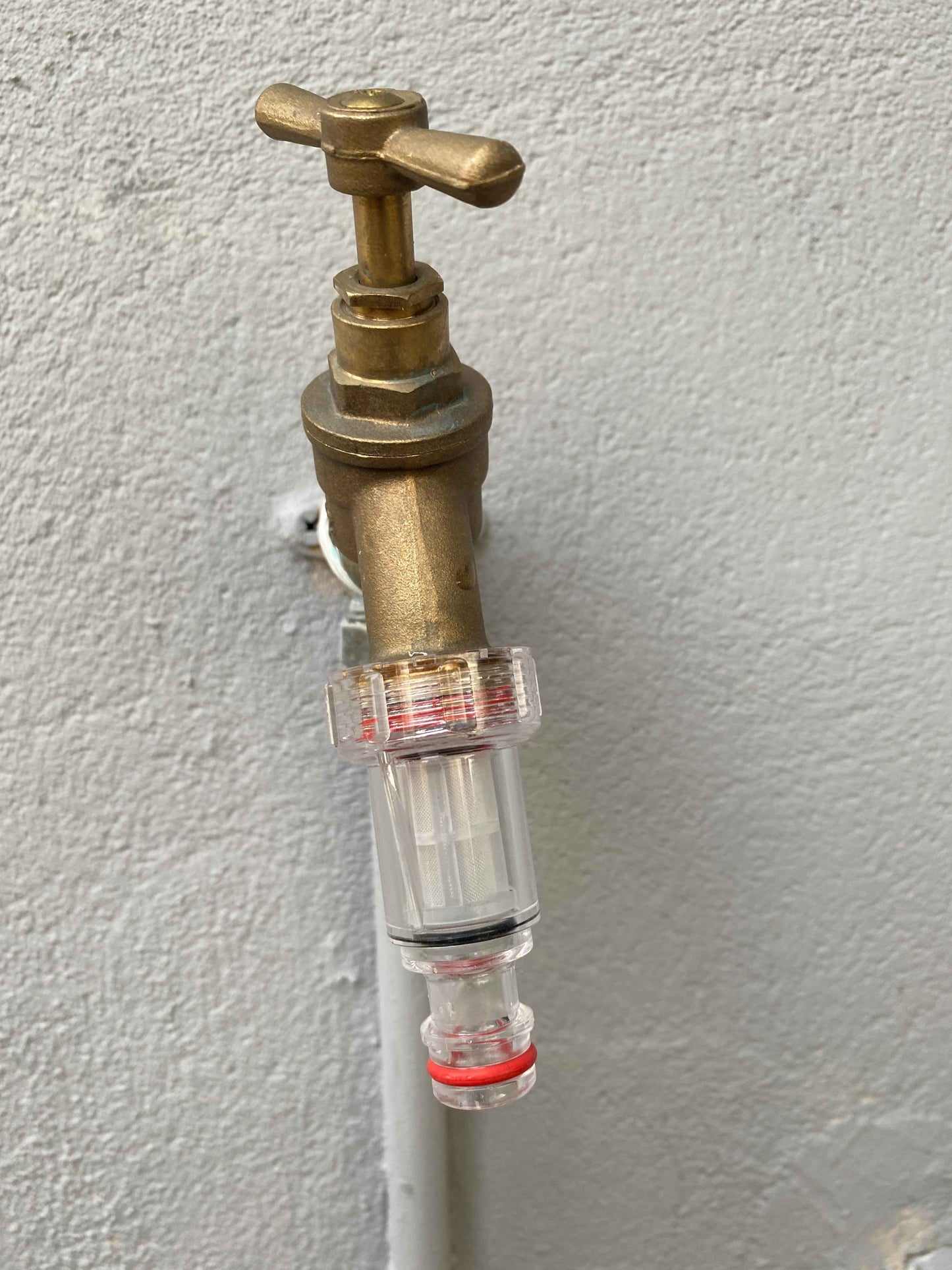 Best4Trade-Retail tap connector with brass valve top and clear filter insert
