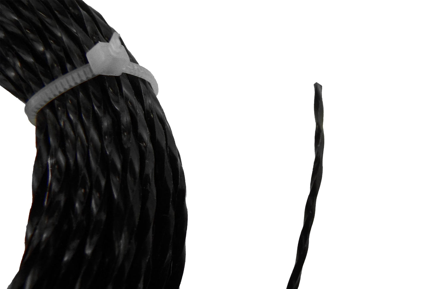 Black twisted strimmer line strand, close-up end section